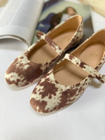 Cargar imagen en el visor de la galería, Flats Cow Mentha Mia B002
